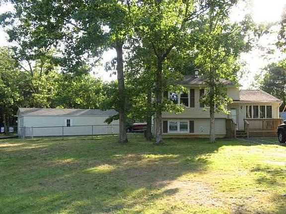 2nd image of 124 Claudius St