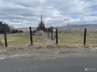 59 Airway St SE, East Wenatchee, WA 98802