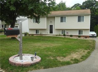 142 Kermiet Dr, Monaca, PA
