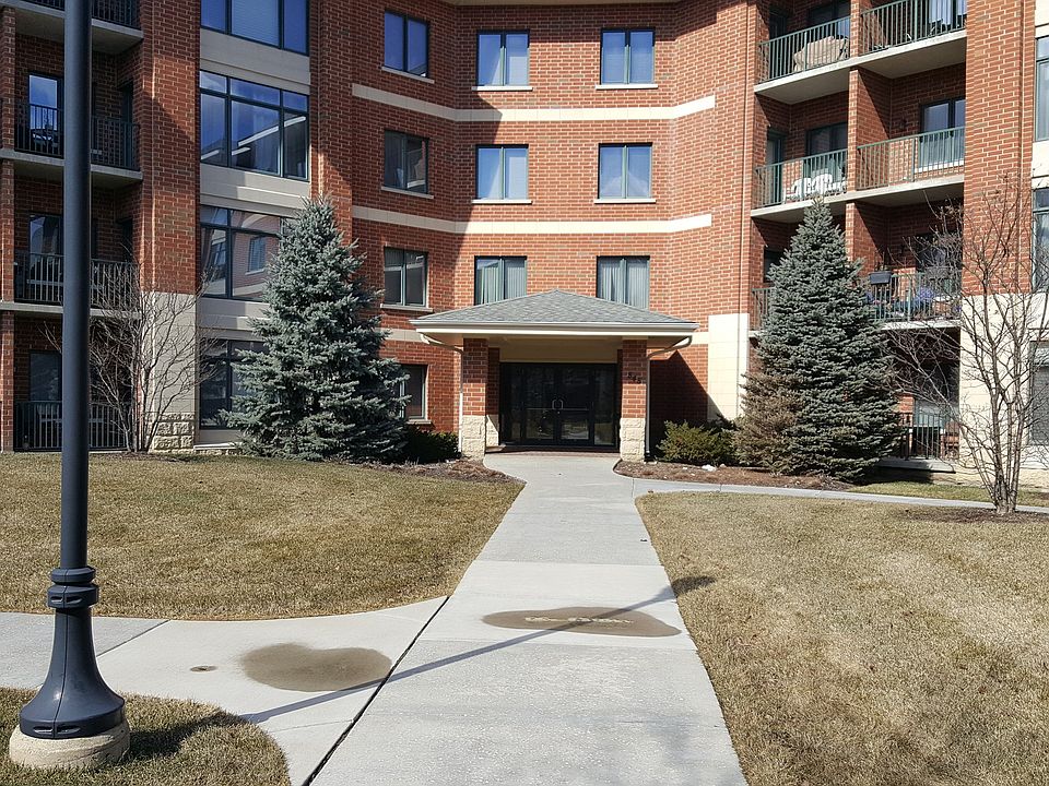 1st image of 845 E 22nd St #B-412