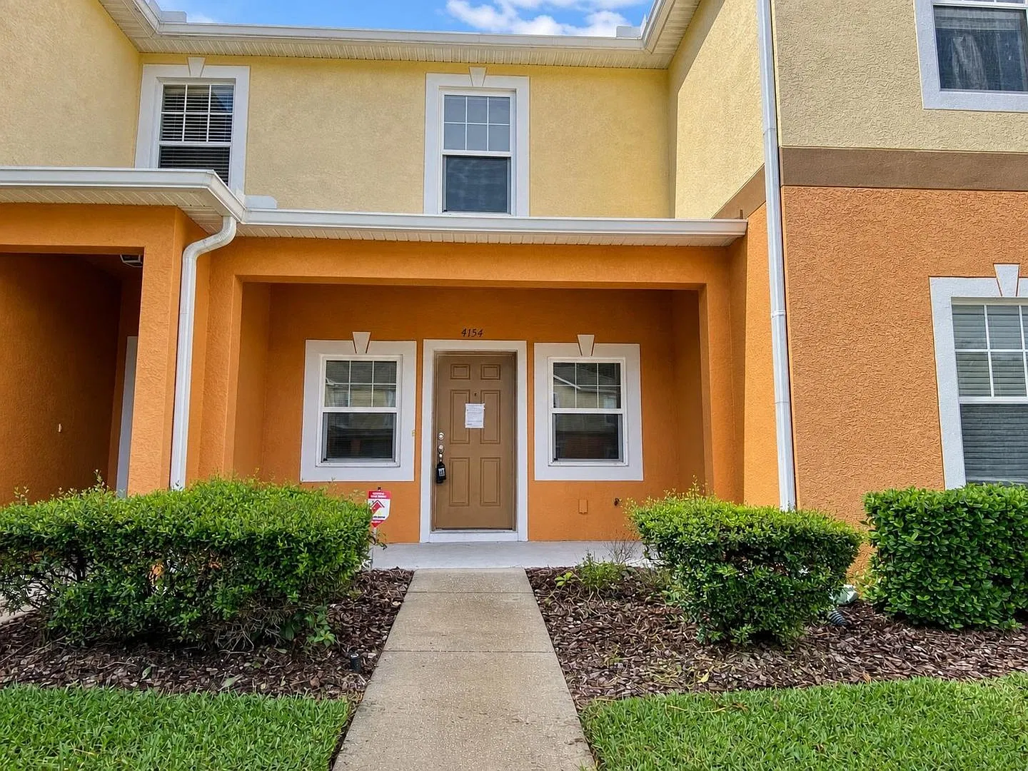 Spacious 2-Bedroom, 2.5-Bath Townhome In Autumnwood Grove Now Available! — Photo 2