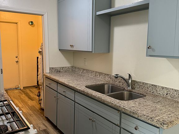 3rd image of 1212 N Rinaldi St