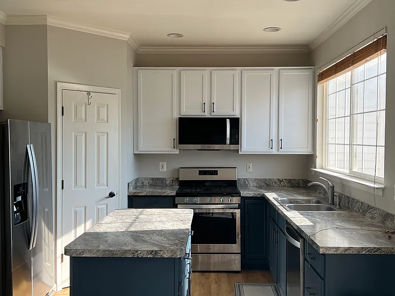 9404 Lanae Ln — Photo 13
