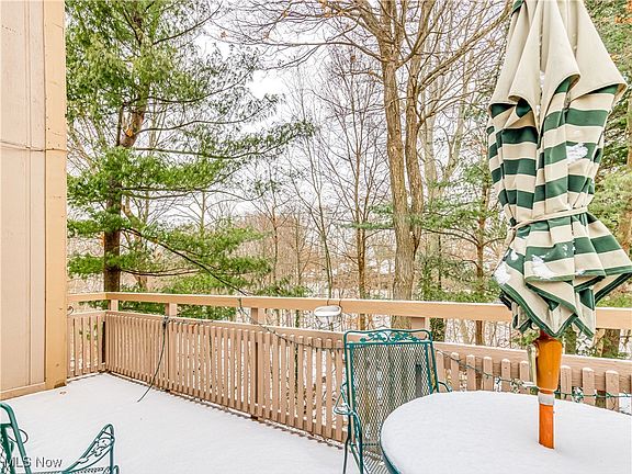 3rd image of 623 Meredith Ln