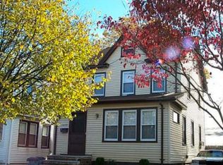 8 Superior Rd, Floral Park, NY 11001