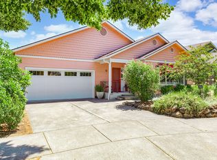1364 Mill Pond Rd, Ashland, OR 97520