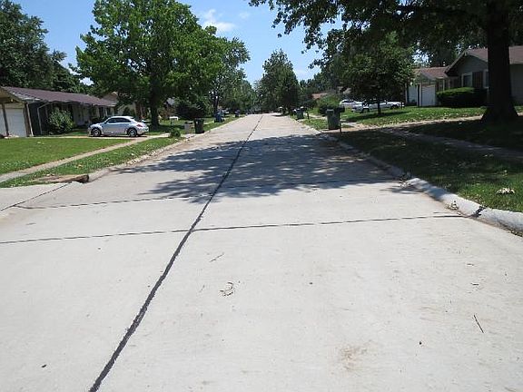 5th image of 2545 Woodsage Dr