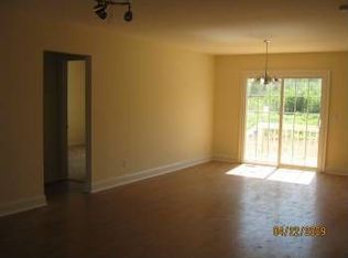 470 E 6th Ave, Pamplico, SC 29583