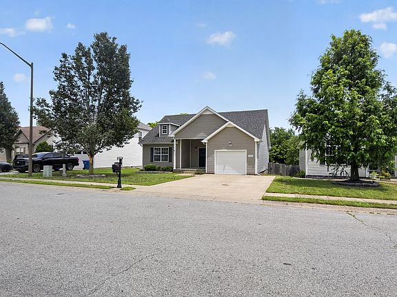 3rd image of 3721 Gray Fox Dr