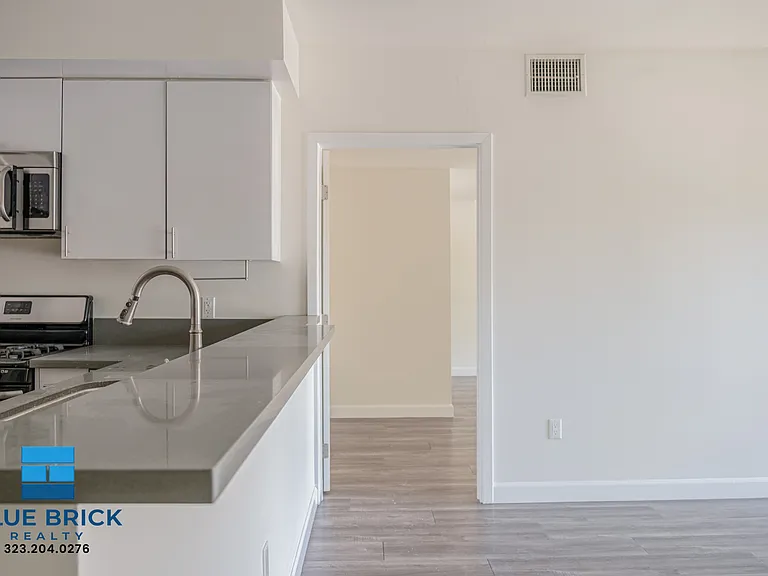 4305 Laurel Canyon Blvd #202A — Photo 19