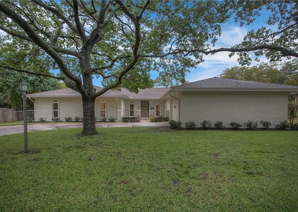 1st image of 4228 Dawn Dr