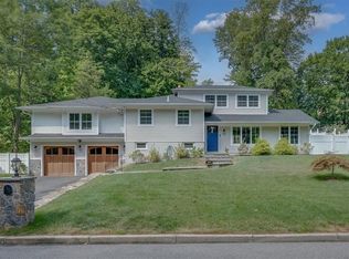 292 Pinebrook Blvd, New Rochelle, NY 10804