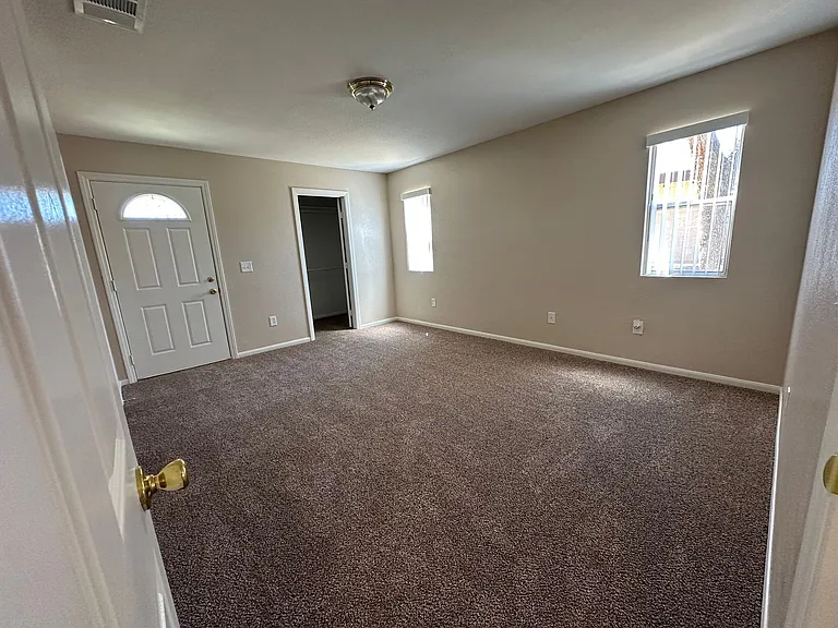 6629 La Habra Ave — Photo 17