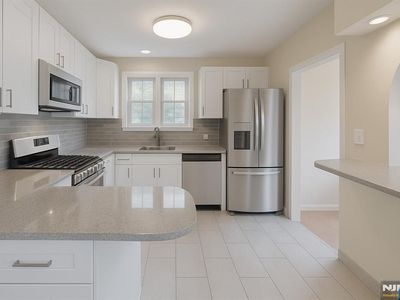 119 W Hudson Ave, Englewood, NJ, 07631