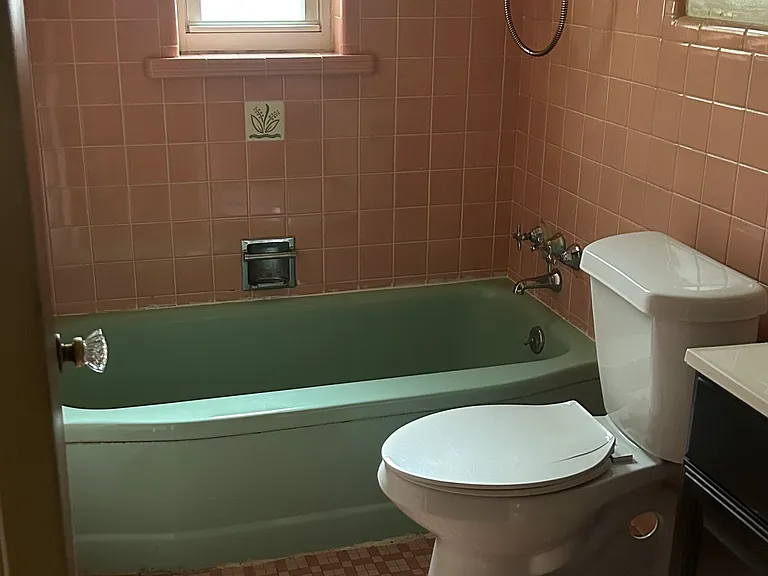 599 Rosemont Ave #2 — Photo 7
