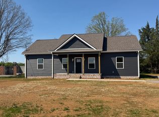 4204 Thick Rd, Chapel Hill, TN 37034