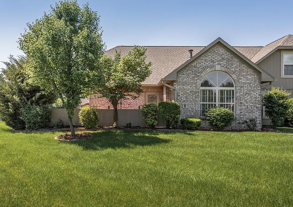 1st image of 7650 Briarstone Dr