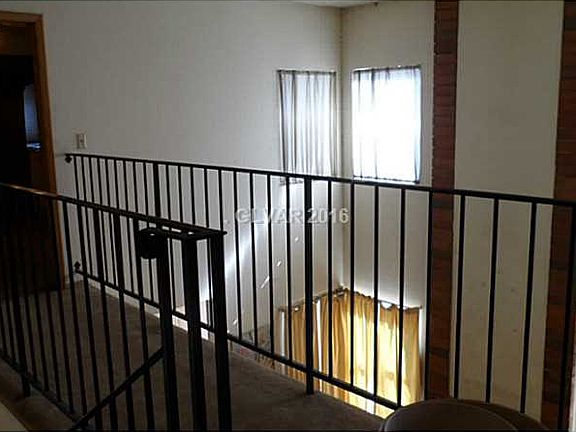 4th image of 3909 Steinbeck Dr