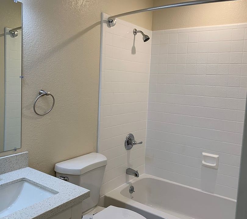 1st image of 1981 Saint Lawrence Dr #6