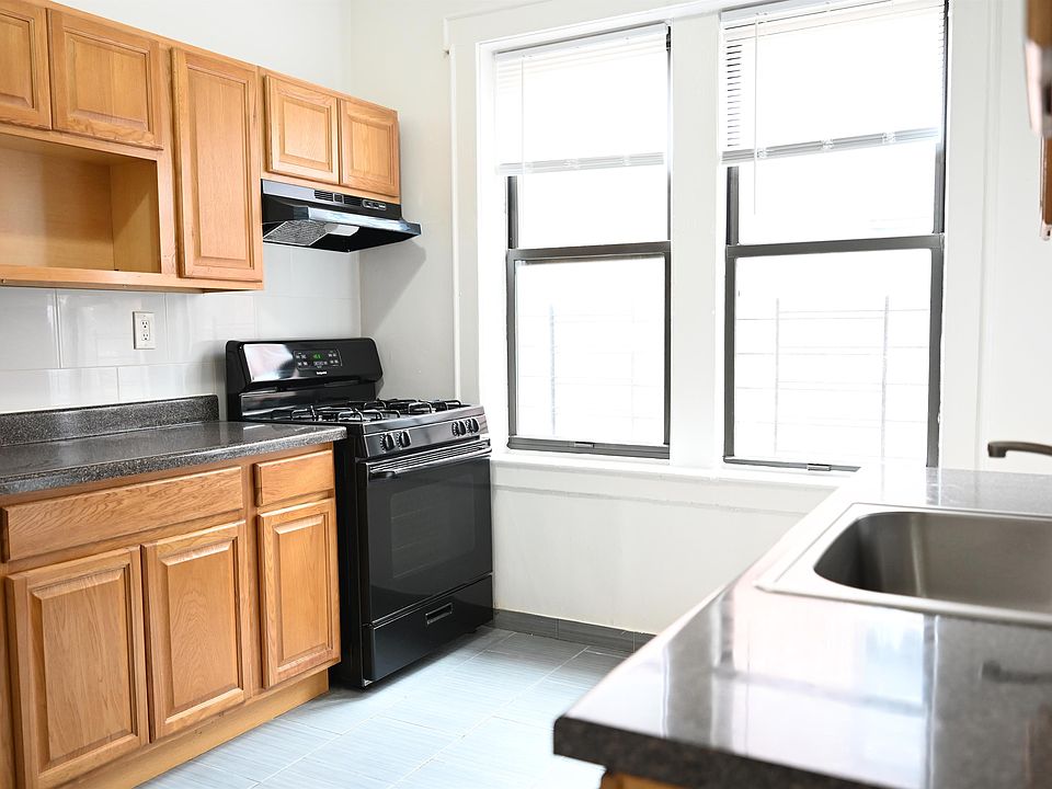 1st image of 266 4th Ave APT 23B