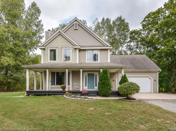 5864 Fisher Rd, Howell, MI 48855