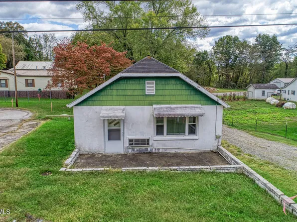 2114 Main St, Surgoinsville, TN 37873