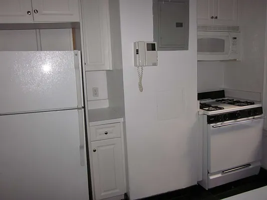 Rented by Metropolitan Equities | media 14