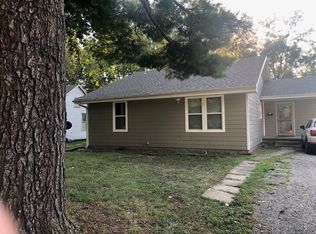 911 Ash St, Wamego, KS 66547