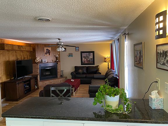 2nd image of 207 Fox Dr
