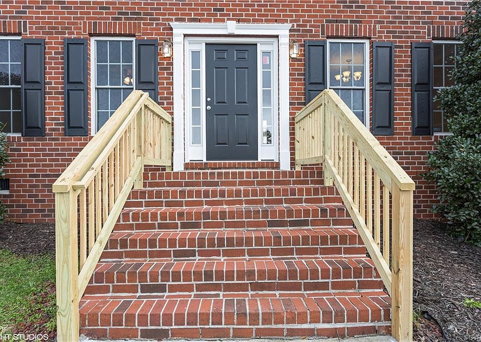 1st image of 3121 Stone Dale Ct