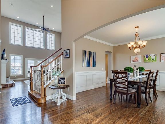 3rd image of 4607 W Creekview Dr