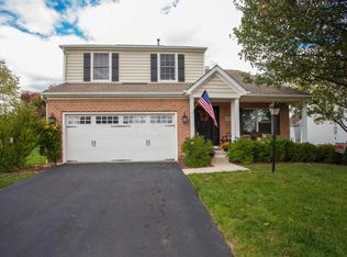 7521 Daisy Ln, Lewis Center, OH 43035