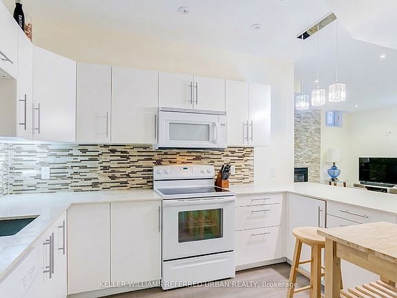 4th image of 161 Vanda Dr #Basement