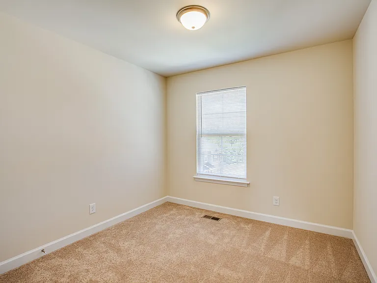 83 Andrews Pl — Photo 11