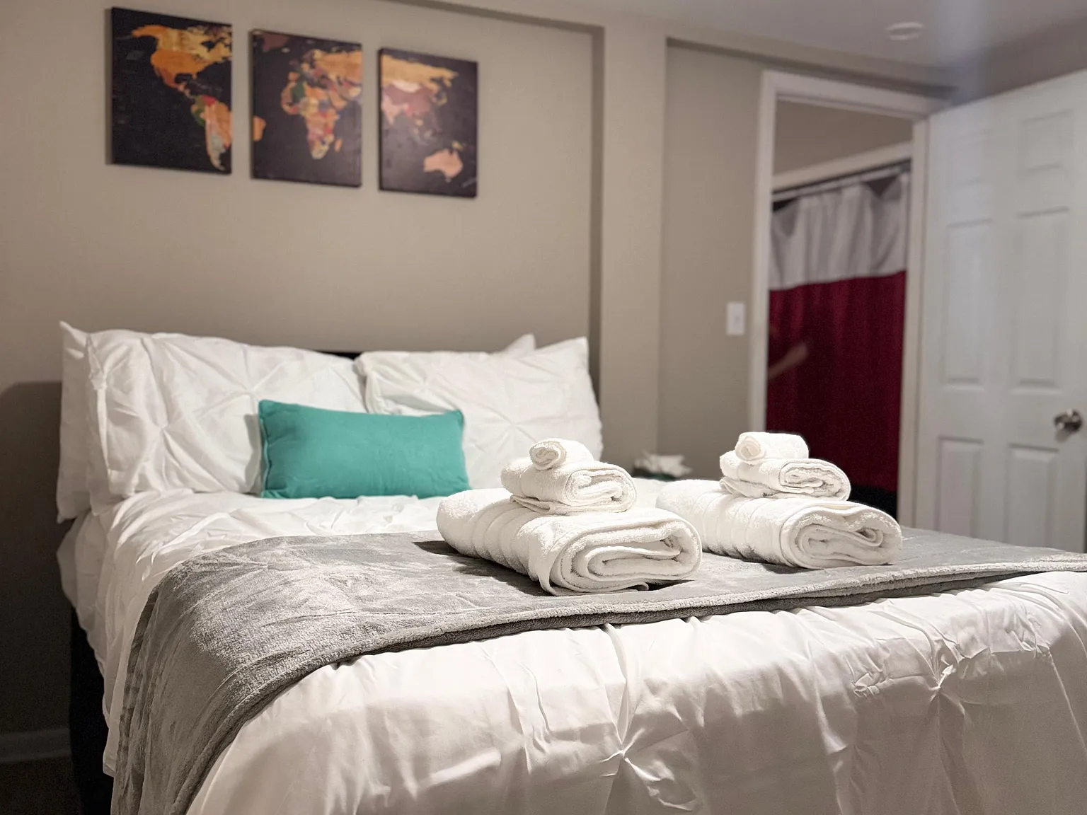 2 bed, 1100 sqft, $1,800 — Photo 2