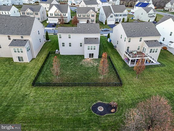 2nd image of 216 Parker Dr
