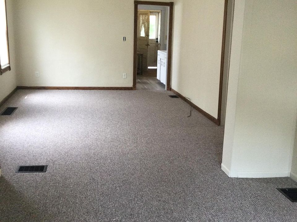 1st image of 42 Dirkson Ave