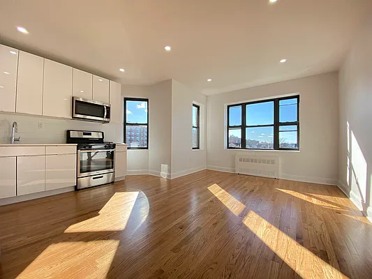 Rented by Compass | media 19