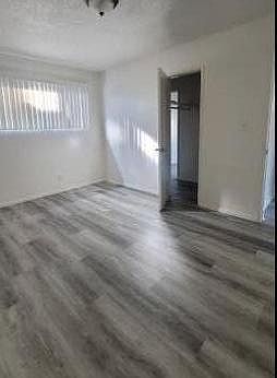 2nd image of 25614.25 Oak St