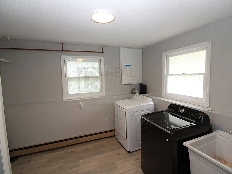 4 Nixon Park — Photo 24