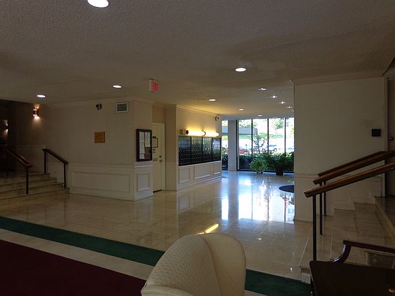 3rd image of 5300 Columbia Pike APT T2