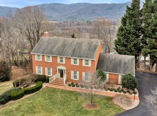 7118 Highfields Farm Trl, Roanoke, VA 24018
