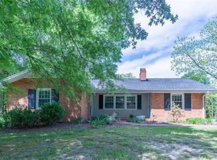 1412 Greenwood Ter, Burlington, NC 27215