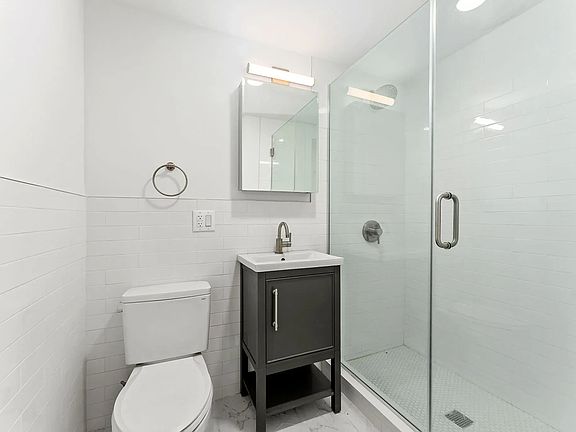 4th image of 163 W 9th St #A1
