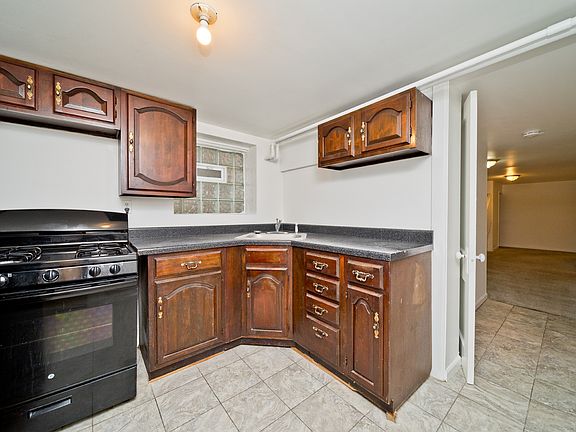 3rd image of 3022 N Keating Ave #G
