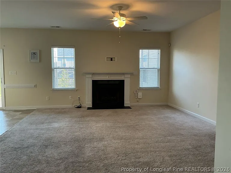 825 Ronald Reagan Dr — Photo 2