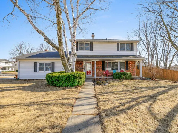 2720 Malcore Dr, Green Bay, WI 54302