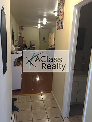 Rented by A Class Realty Long Island City LLC | media 3