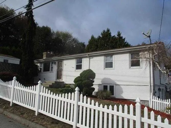 15 Starr St, Johnston, RI 02919