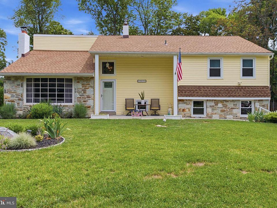 1st image of 2813 Country Ln